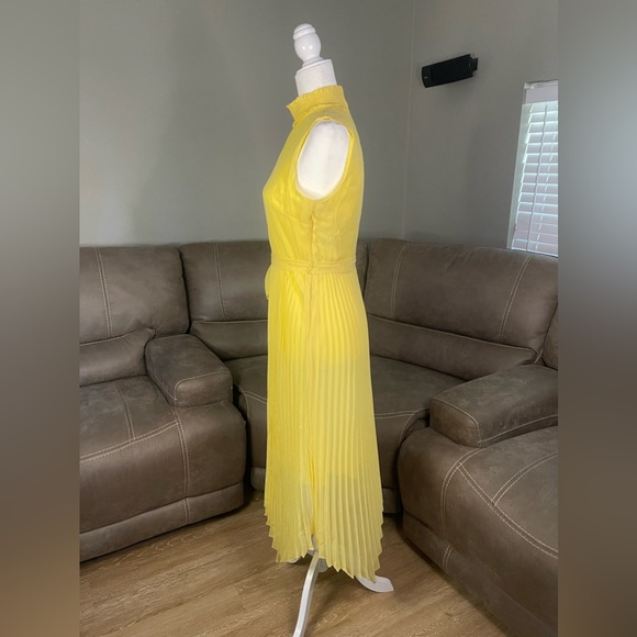 GROGEOUS NWT Nannette Yellow Glimmer Lepore Chiffon Pleated Midi Dress Sz 6 - Picture 9 of 13